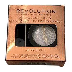 REVOLUTION Flawless Foils Eyeshadow Palette Unicorn Foils‎